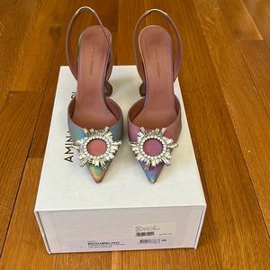 AMINA MUADDI BEGUM SLING